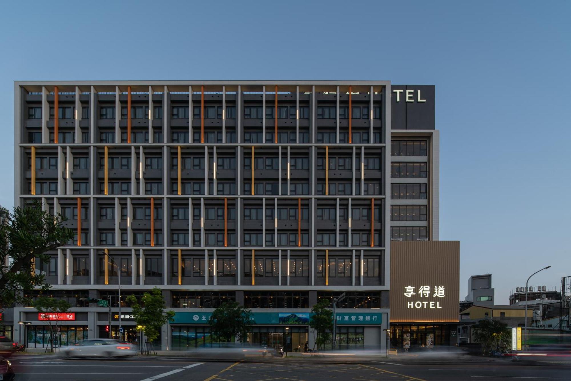 In Joy Hotel Taichung Exterior photo